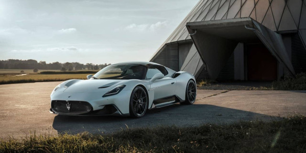 Maserati MC20 par NOVITEC